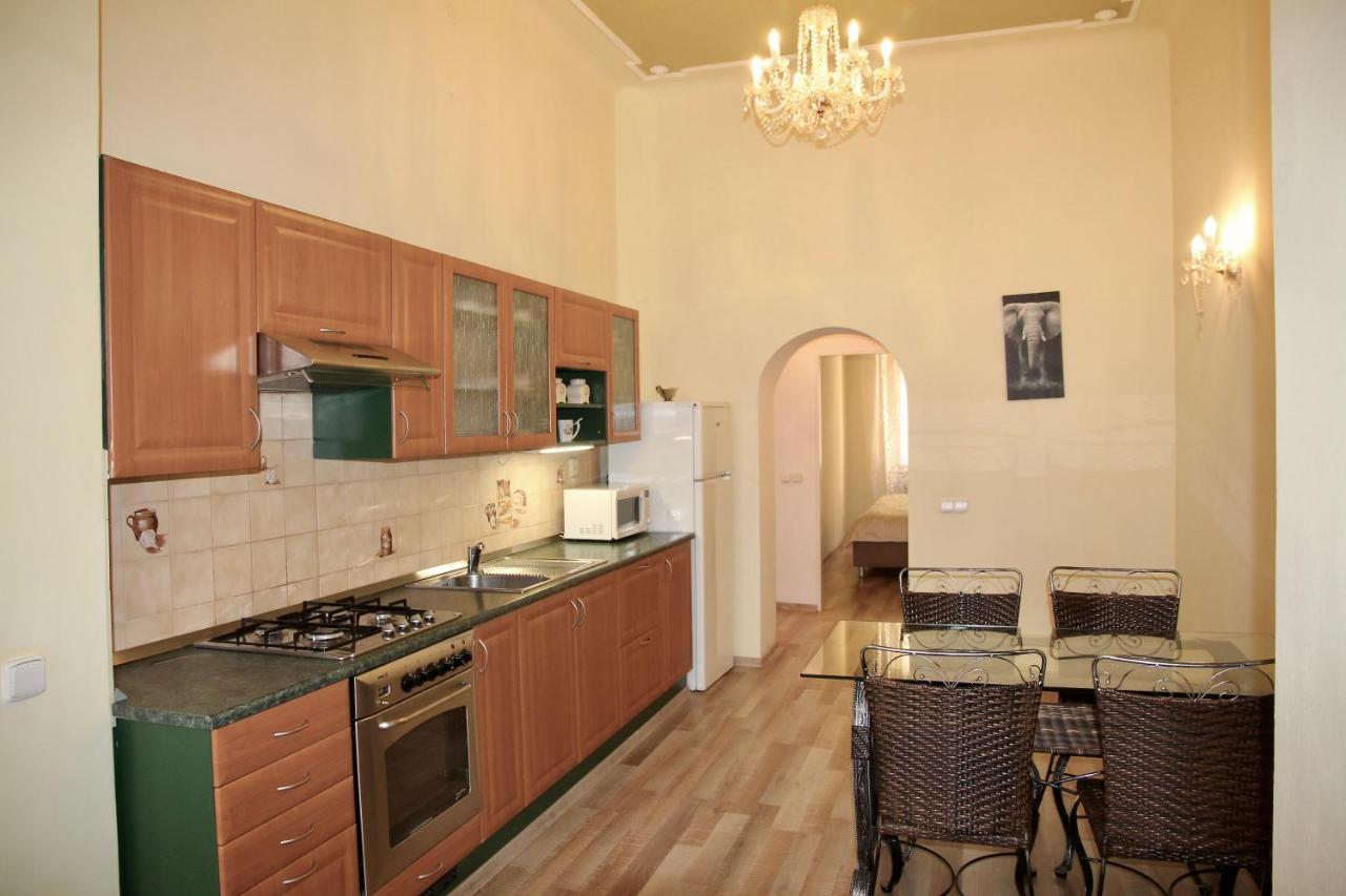 Apartman Sylva Na Stare Louce 42 การ์โลวีวารี ภายนอก รูปภาพ